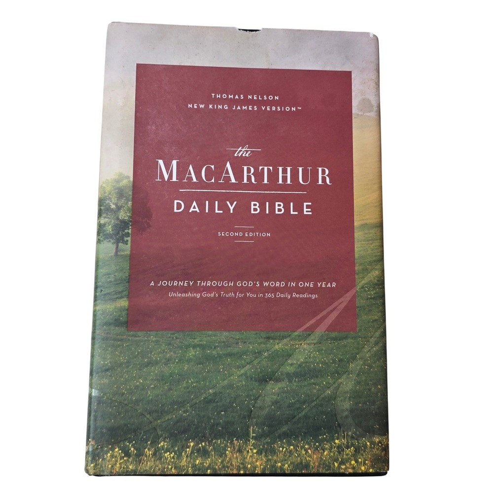The‎ MacArthur Daily Bible NKJV Second Edition Hardcover Thomas Nelson 2642 W1